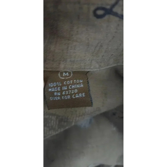 Magellan Sportswear Fishing Theme Button Up camp Shirt Bass Fish Outdoors size M - Picture 5 of 7